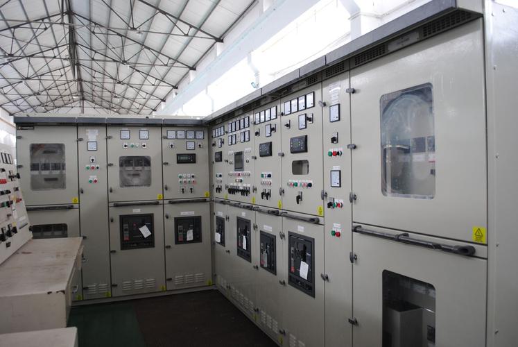 上海恩艾思电气为武船集团承接的1200吨中型航标船提供主配电板,应急